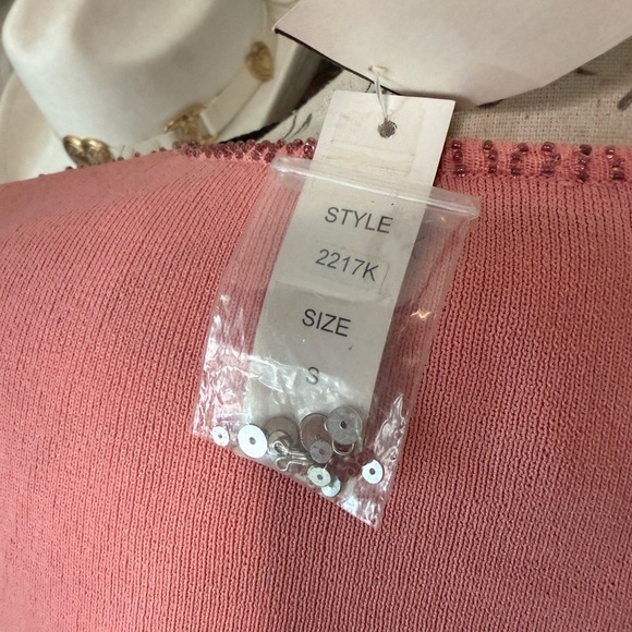 Elegant Pink Embellished Women's Angel Top NWT 59.99 - Picture 5 of 12